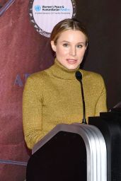 Kristen Bell at Ceremonial Lighting of Empire State Building NYC 09/27