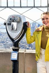 Kristen Bell at Ceremonial Lighting of Empire State Building NYC 09/27/2018