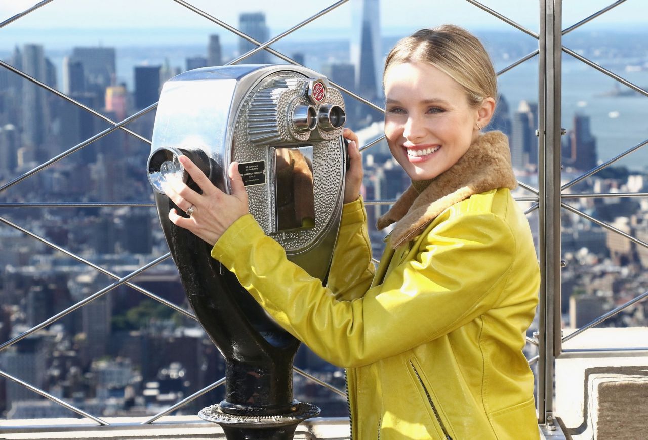 Kristen Bell at Ceremonial Lighting of Empire State Building NYC 09/27