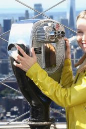 Kristen Bell at Ceremonial Lighting of Empire State Building NYC 09/27/2018