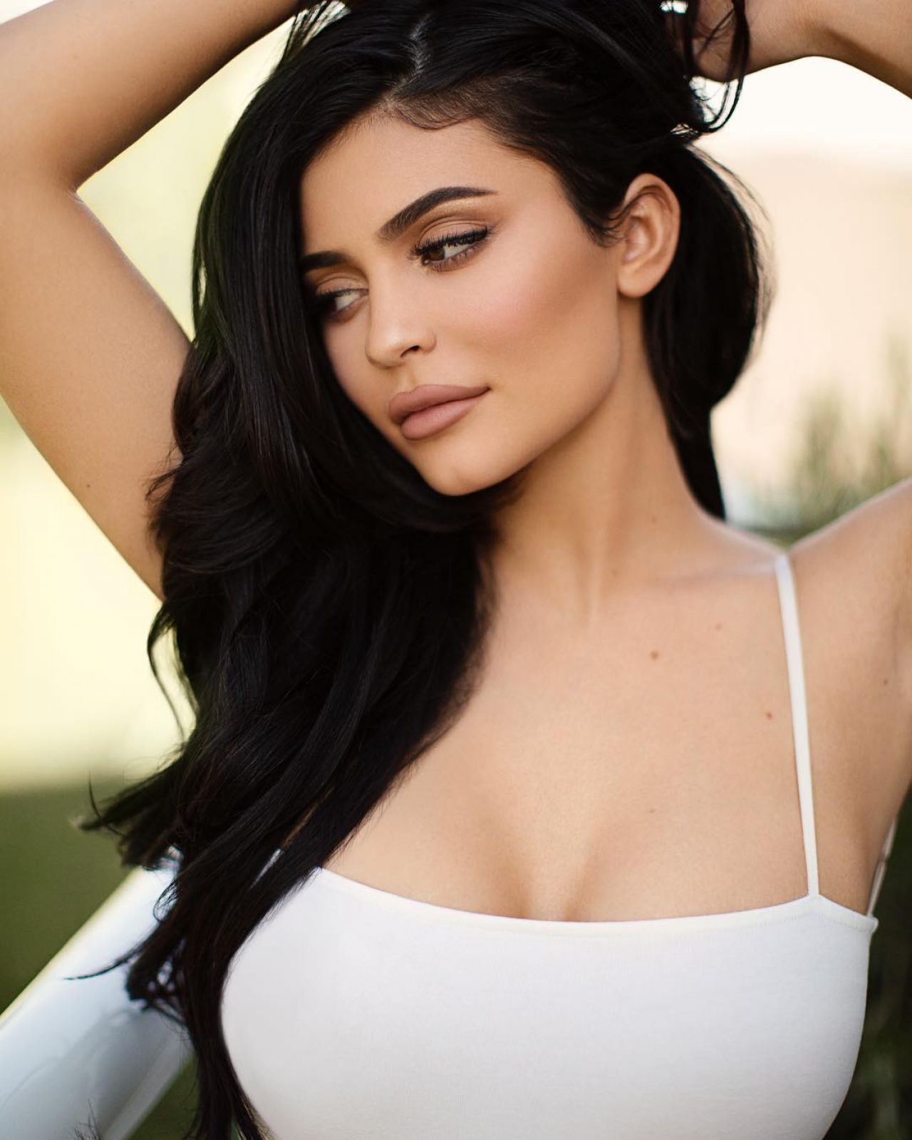 Kylie Jenner Latest Photos - CelebMafia