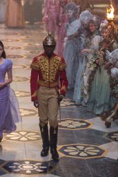 Mackenzie Foy - "The Nutcracker and the Four Realms"Photos and Posters (2018)