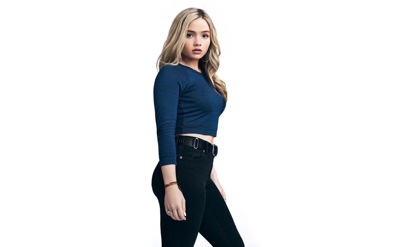 Natalie Alyn Lind Wallpapers (+9) • CelebMafia