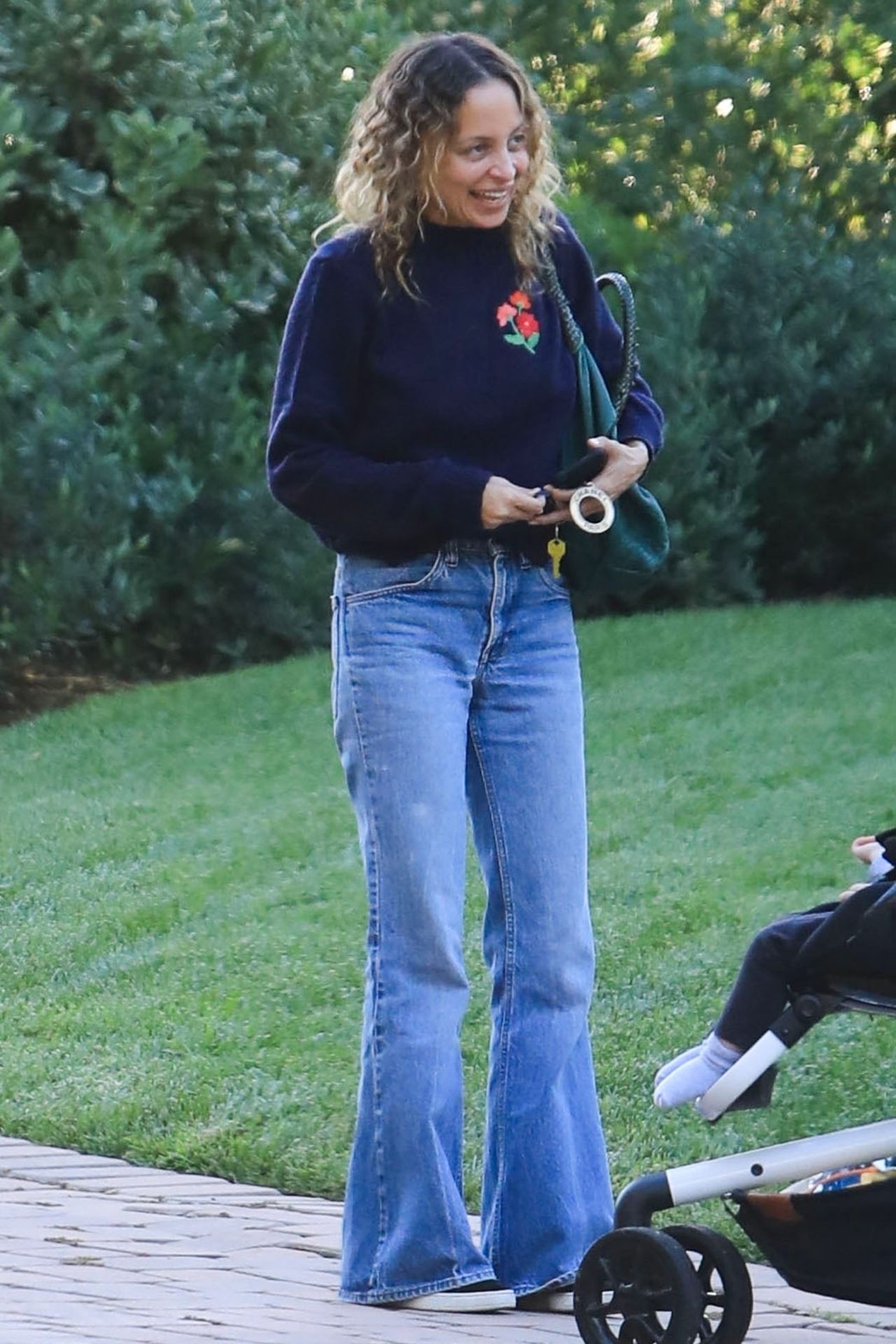 Nicole Richie in Jeans - Out in Los Angeles 09/19/2018 • CelebMafia