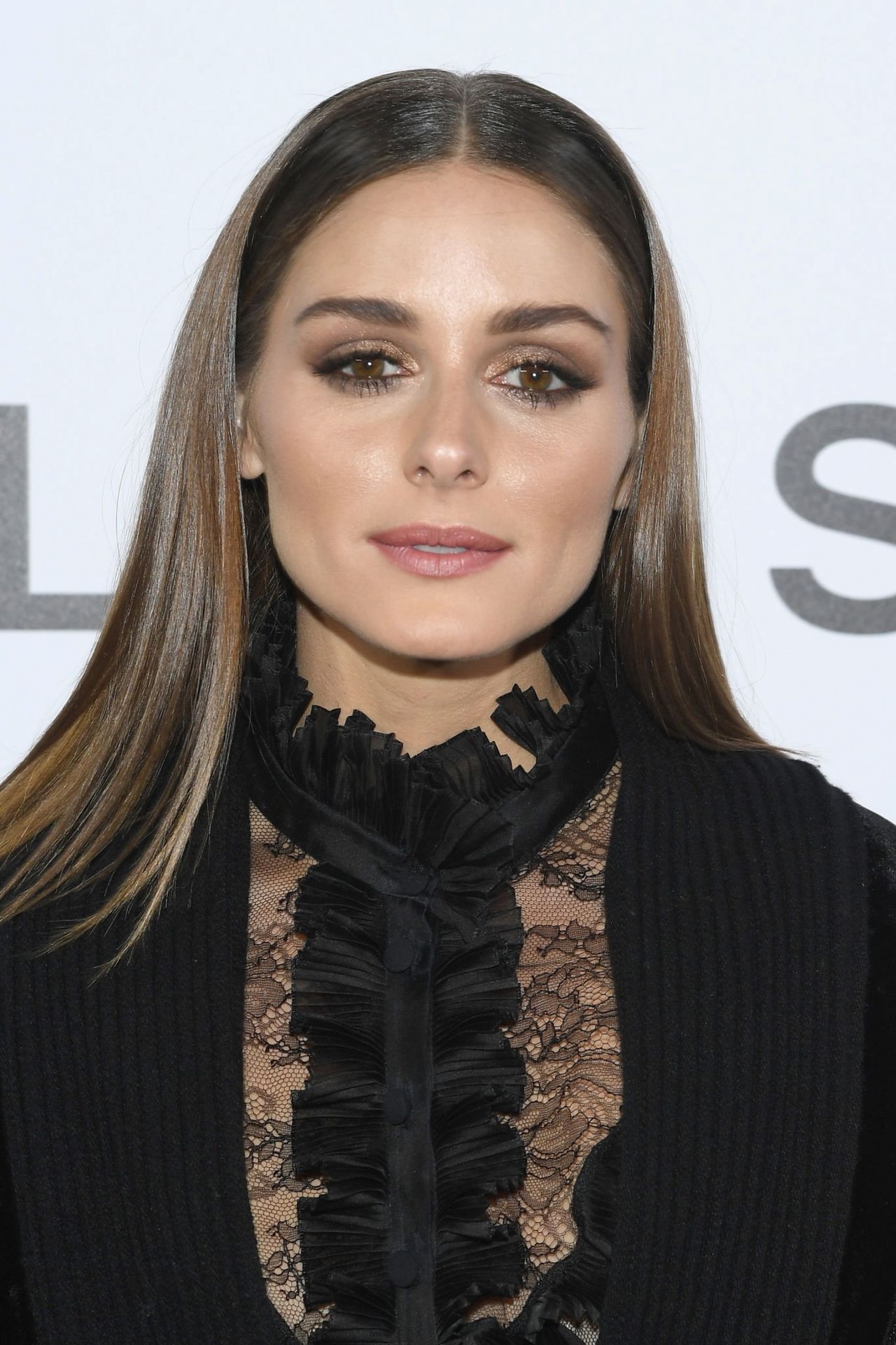 Olivia Palermo Latest Photos - CelebMafia