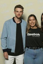 Phoebe Tonkin and Nathaniel Buzolic - Oz Comic Con With Fans, September 2018