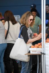 Rachel McAdams at Her Local Farmers Market in Hollywood 09/19/2018