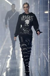 Roosmarijn de Kok Walks Philipp Plein Show, Milan Fashion Week 09/21/2018