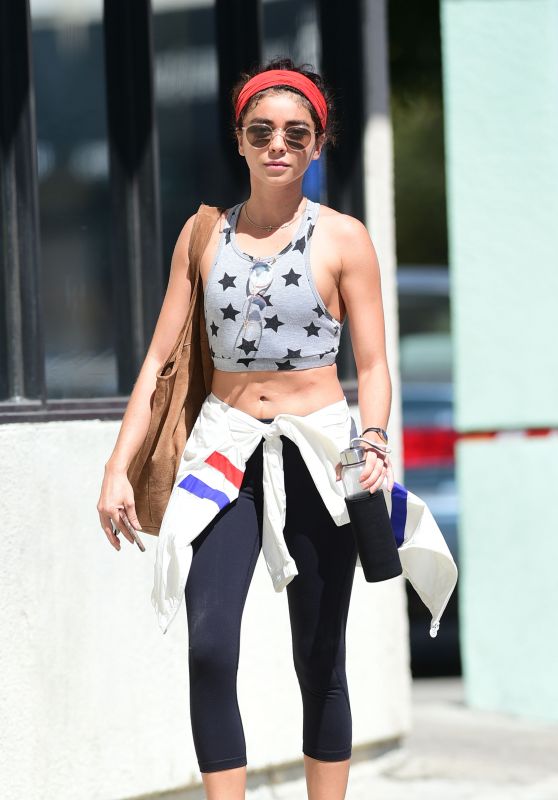 Sarah Hyland - Finishes a Workout in Los Angeles 09/14/2018