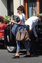 Sarah Hyland Leaving the Nine Zero One Salon in West Hollywood 09/27/2018