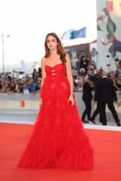 Sophie Curtis – “Magic Lantern” Red Carpet at Venice Film Festival