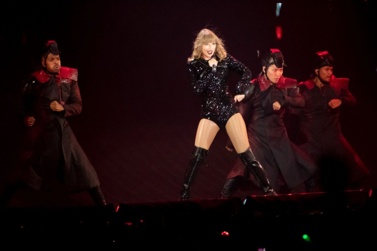Taylor Swift - Reputation Stadium Tour in St. Louis 09/18/2018