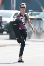 Alessandra Ambrosio After a Morning Yoga Class in Santa Monica 10/30/2018