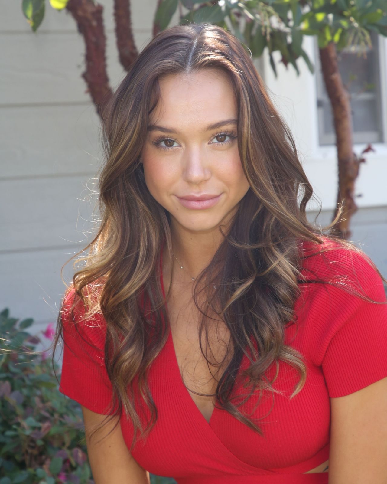 Alexis Ren at Hallmark's "Home & Family" in Universal City 10/12/2018