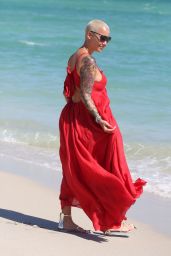 Amber Rose on the Beach in Miami 10/29/2018