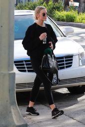 Ashlee Simpson - Leaving the Gym in Studio City 10/08/2018