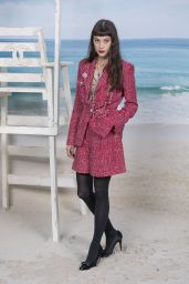 Astrid Berges-Frisbey – Chanel Collection Show at Paris Fashion Week 10/02/2018