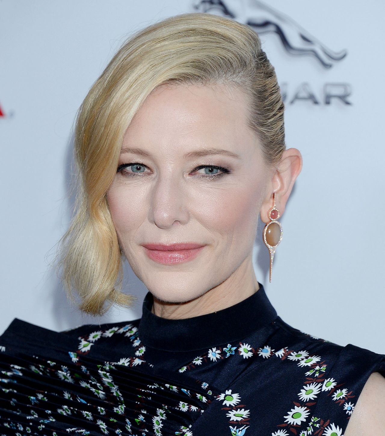 Cate Blanchett Latest Photos - CelebMafia
