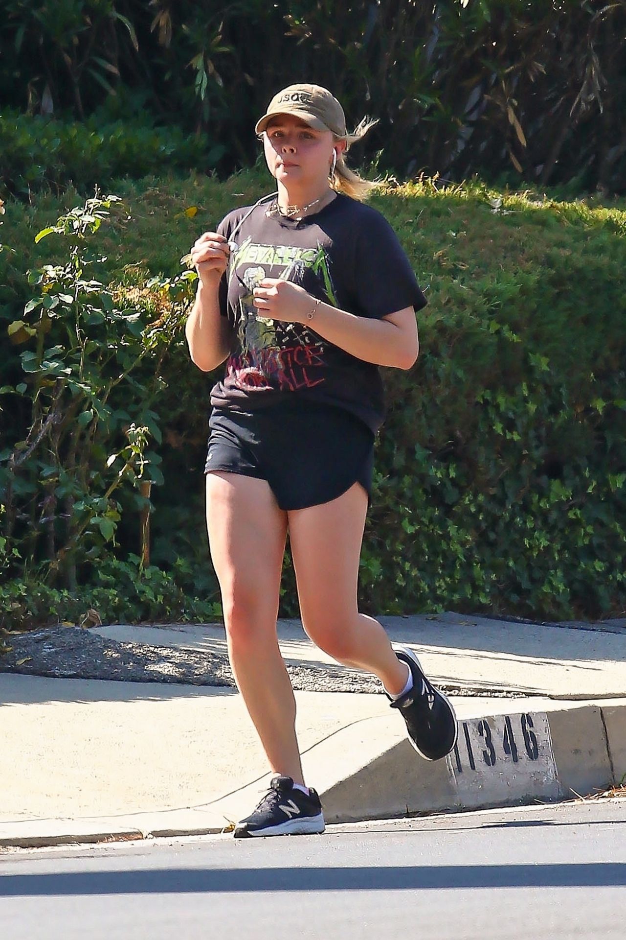 Chloe Moretz - Morning Workout in LA 10/22/2018 • CelebMafia