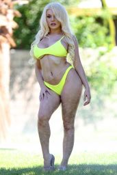 Courtney Stodden in Bikini in Palm Springs 09/27/2018