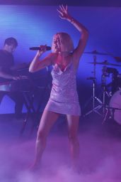 Dua Lipa - Performing "Electricity" at Jimmy Kimmel Live! in Los Angeles 10/10/2018