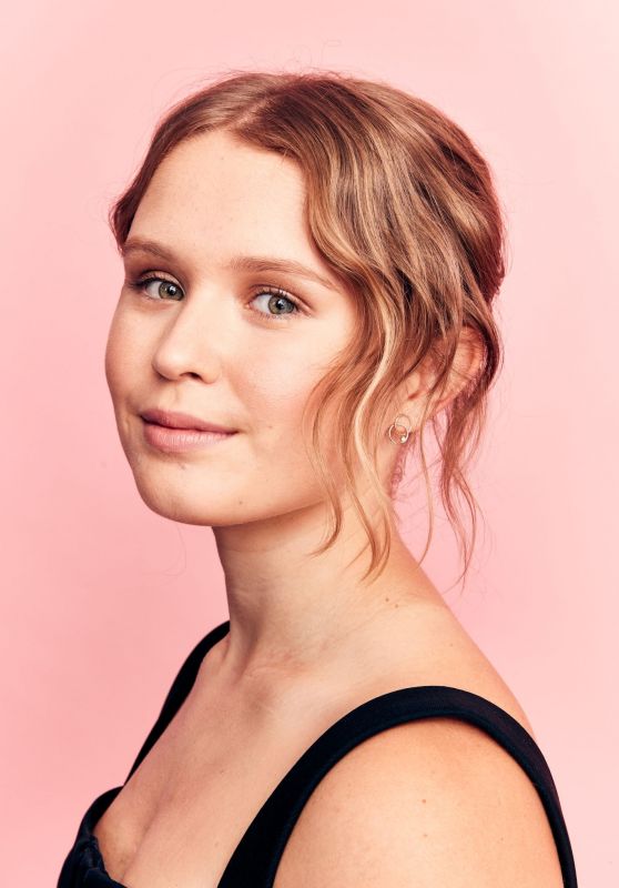 Eliza Scanlen - 2018 Summer TCA Portraits