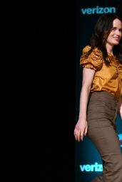 Elizabeth Reaser - Netflix & Chills Panel at NYCC 2018