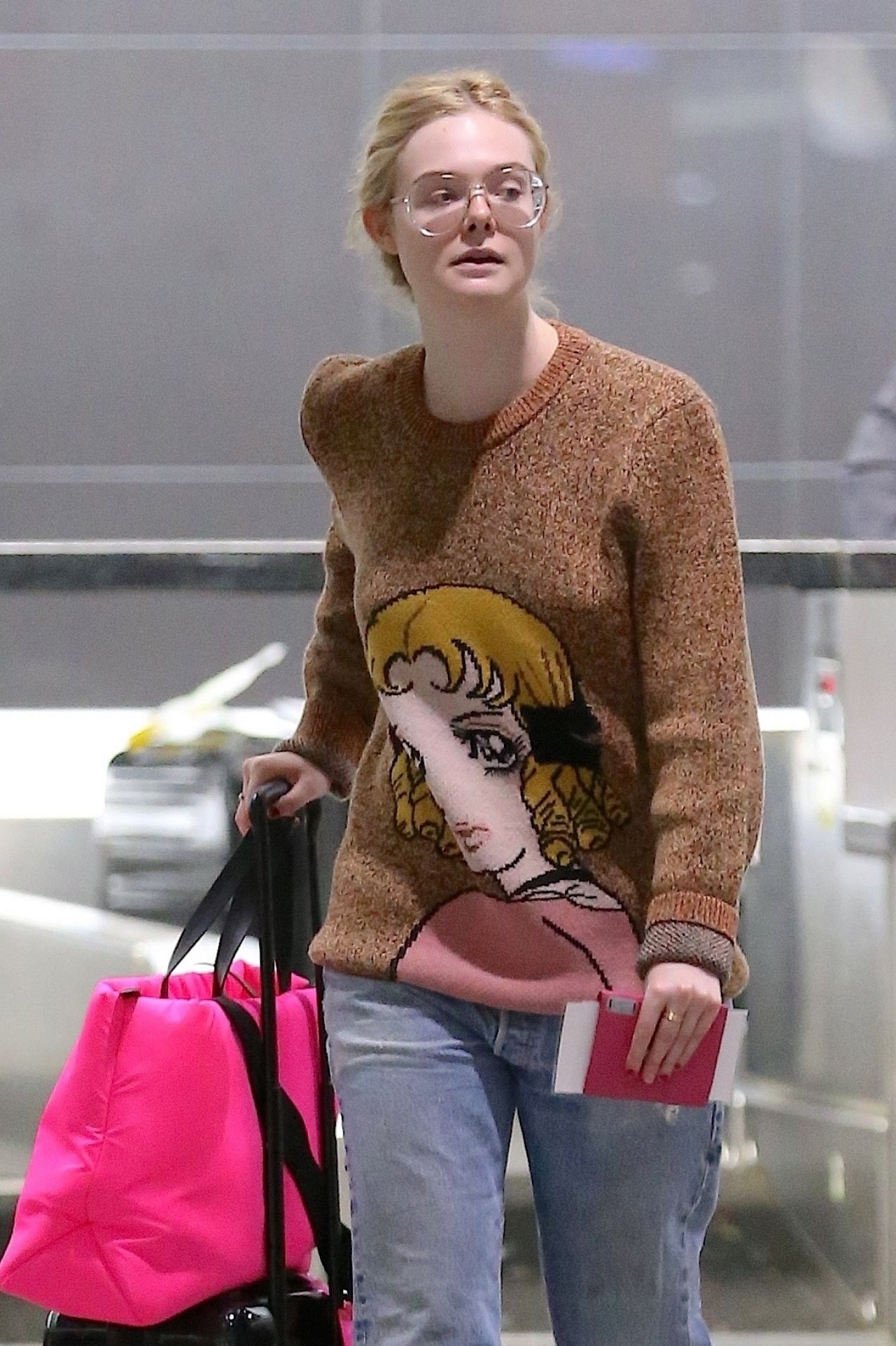 Elle Fanning and Olivia Wilde - Arrive at JFK Airport in NYC 10/01/2018