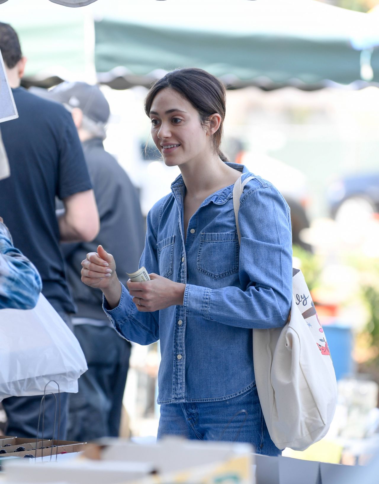 Emmy Rossum - Shopping at the Farmers Market in Beverly Hills 10/07