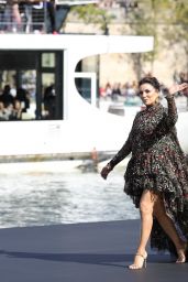 Eva Longoria Walks L’Oreal Fashion Show in Paris 09/30/2018