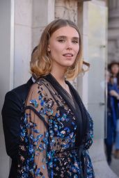 Gaia Weiss – Elie Saab Show, Paris Fashion Week 09/29/2018