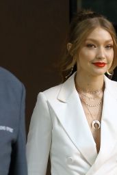 Gigi Hadid is Stylish - Leaving Her Apartment in NYC 10/23/2018