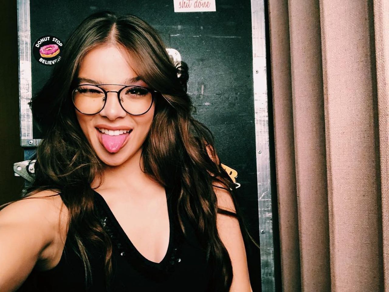 Hailee Steinfeld - Personal Pics 10/19/2018 • CelebMafia