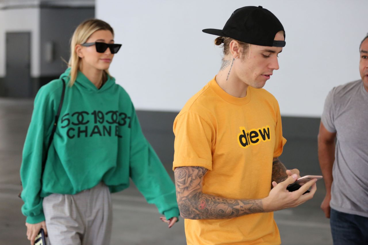 Hailey Baldwin Steps Out in Fashion's New Street Style–Approved