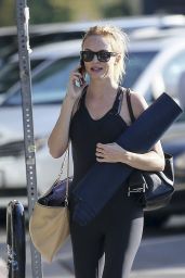 Heather Graham - Going to a Yoga Class in LA 10/17/2018