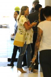 Hilary Duff - Arriving for an Appointment in LA 10/08/2018