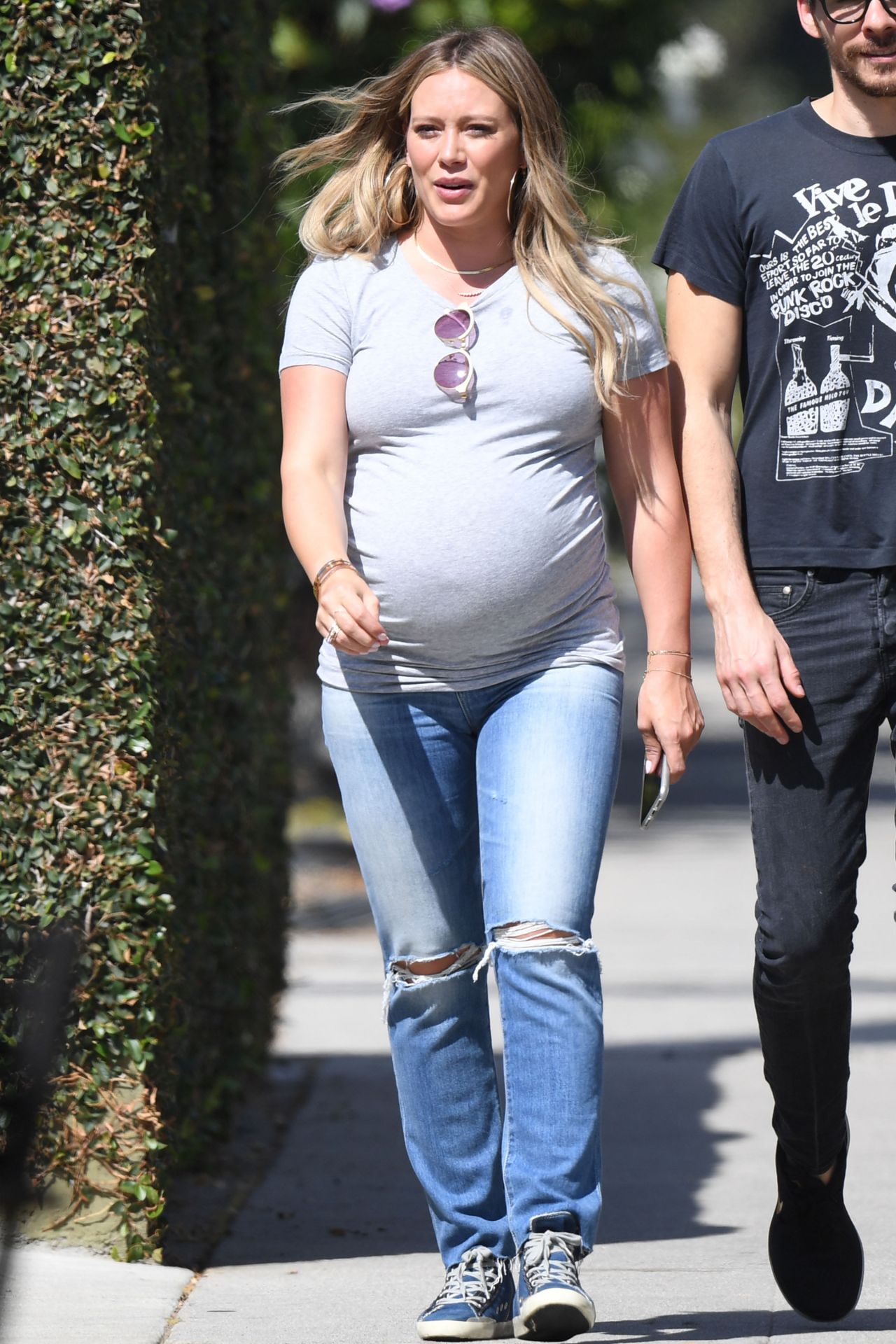 hilary-duff-out-in-los-angeles-09-28-2018-9.jpg