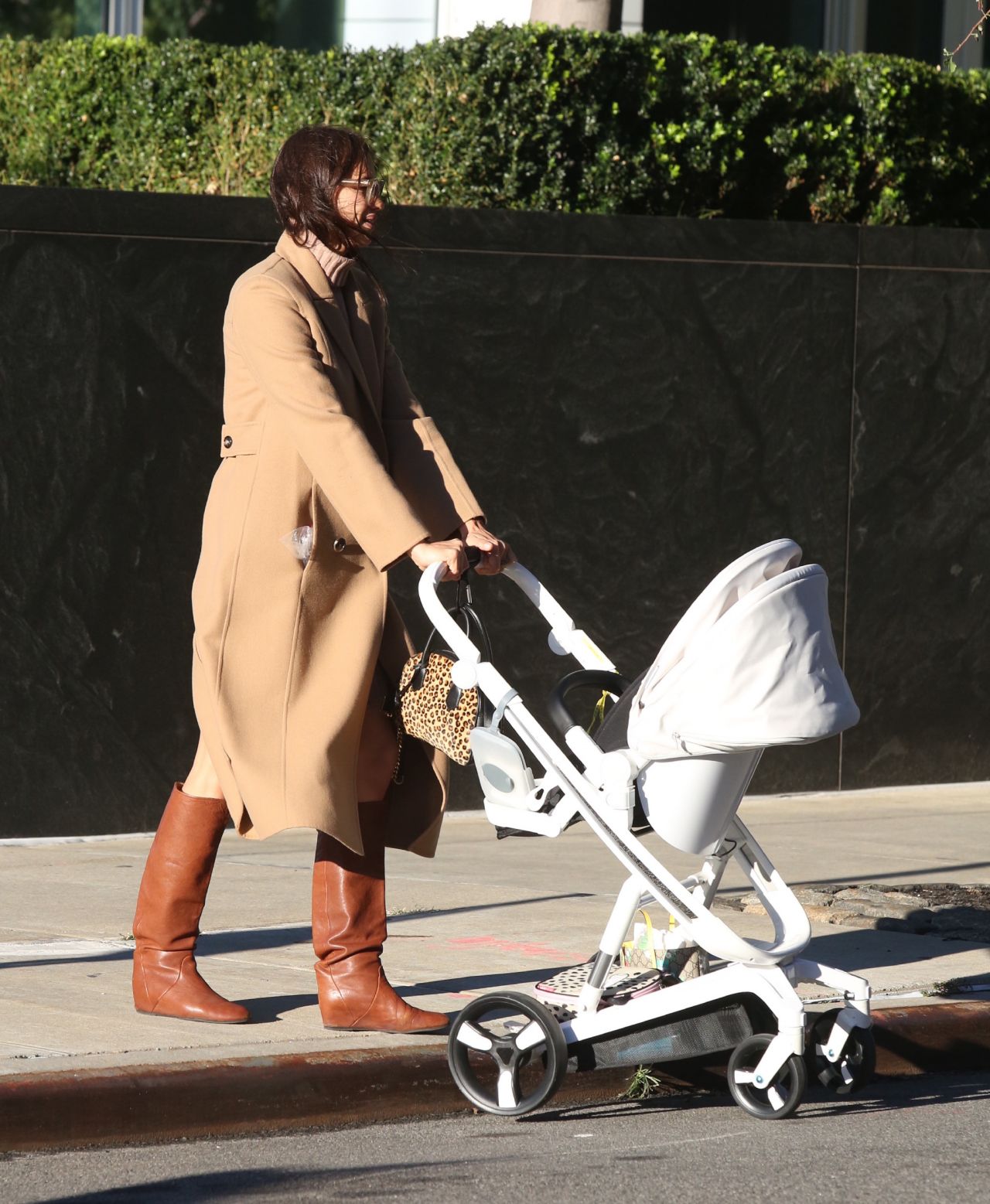 irina-shayk-out-in-the-west-village-in-nyc-10-12-2018-0.jpg