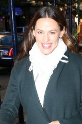 Jennifer Garner - Leaving the 92nd Street Y a Cultural and Community Center in NYC