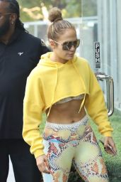 Jennifer Lopez in Workout Gear 10/26/2018
