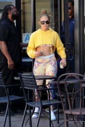 Jennifer Lopez in Workout Gear 10/26/2018