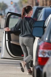 Jennifer Love Hewitt - Leaving a Gym in Studio City 10/30/2018
