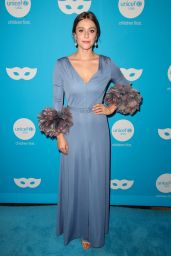 Julianna Guill – 2018 UNICEF Masquerade Ball in Los Angeles