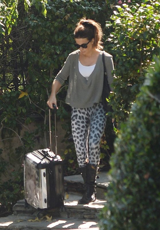 Kate Beckinsale - Pulls a Suitcase to Her Car in LA 10/23/2018