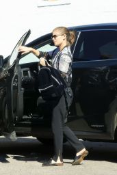 Kate Mara in Casual Outfit - LA 10/16/2018