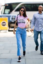 Kendall Jenner Street Style - NYC 10/10/2018