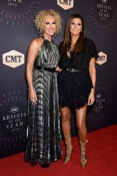 Kimberly Schlapman – 2018 CMT Artists of the Year in Nashville
