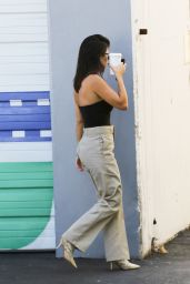 Kourtney Kardashian in Casual Outfit Outside a Studio in LA 10/01/2018