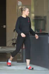 Kristen Bell at Her Pilates Workout Class in LA 10/19/2018