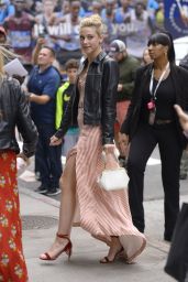Lili Reinhart - Arriving at BUILD in NYC 10/08/2018